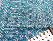 Load image into Gallery viewer, Outdoor Tribal Trellis Rug in Teal