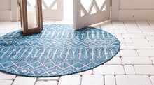 Load image into Gallery viewer, Outdoor Tribal Trellis Rug in Teal