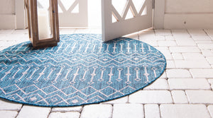 Outdoor Tribal Trellis Rug in Teal