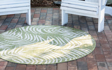 Load image into Gallery viewer, Outdoor Palm Rug in Green